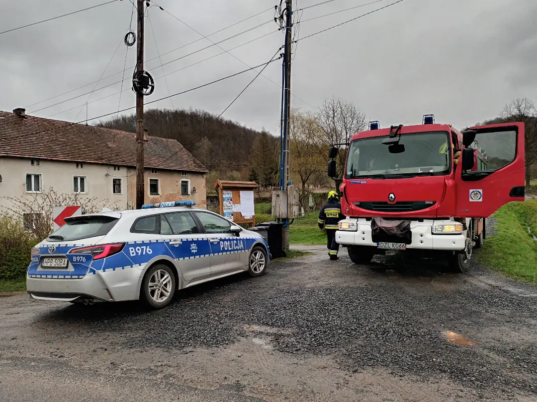 Plama substancji ropopochodnej  - OSP Swieriawa